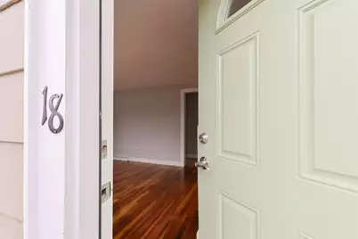 18 Huntington Ave, Plainville, MA 02762 - Photo 3