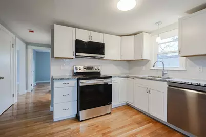 18 Huntington Ave, Plainville, MA 02762 - Photo 9