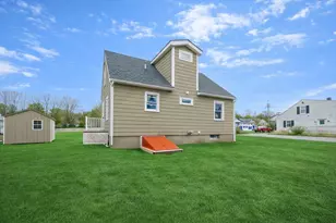 18 Huntington Ave, Plainville, MA 02762 - Photo 29