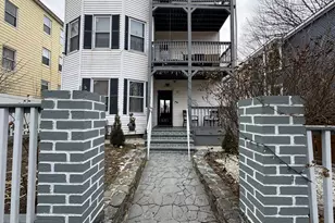 27 Harlow St, Worcester, MA 01605 - Photo 1