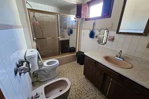 65 Beattie St, Fall River, MA 02723 - Photo 5