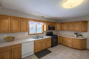 50 School St, Hudson, MA 01749 - Photo 3