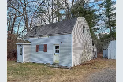 129 Thomas St, Middleborough, MA 02346 - Photo 3