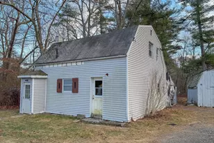 129 Thomas St, Middleborough, MA 02346 - Photo 3