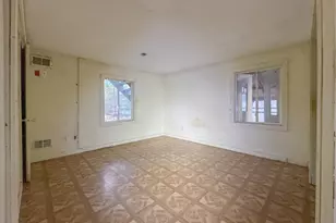 129 Thomas St, Middleborough, MA 02346 - Photo 13