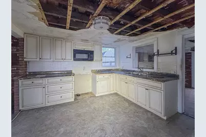 129 Thomas St, Middleborough, MA 02346 - Photo 33