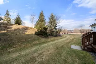 28 Bowood Ln, Marlborough, MA 01752 - Photo 29