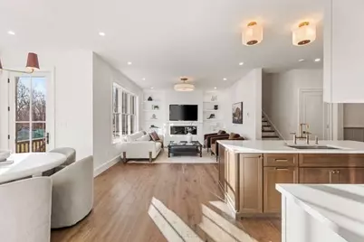 18 Common Court #18, Lexington, MA 02421 - Photo 5