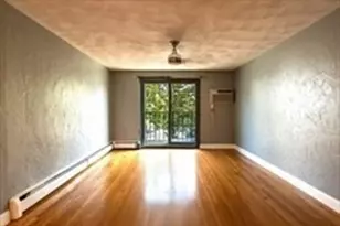 22 Irving St, Everett, MA 02149 - Photo 5