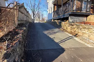 61 Lincoln St, Marlborough, MA 01752 - Photo 3