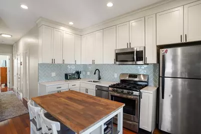 596 E 2nd St #3, Boston, MA 02127 - Photo 7