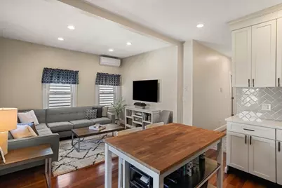 596 E 2nd St #3, Boston, MA 02127 - Photo 5