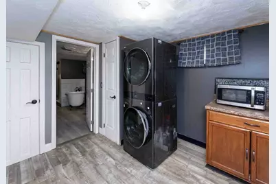 18 Wellesley Rd, Arlington, MA 02474 - Photo 23