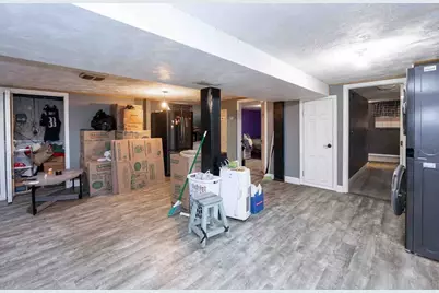 18 Wellesley Rd, Arlington, MA 02474 - Photo 21