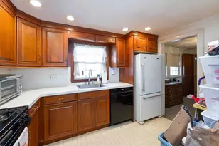 18 Wellesley Rd, Arlington, MA 02474 - Photo 9