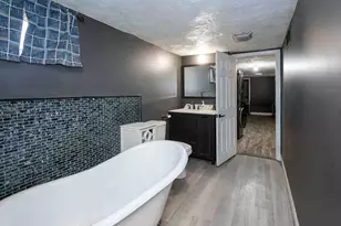 18 Wellesley Rd, Arlington, MA 02474 - Photo 25