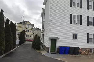 452 Osborn St, Fall River, MA 02724 - Photo 3