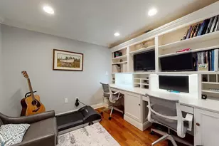 23 Pinckney, Boston, MA 02114 - Photo 17