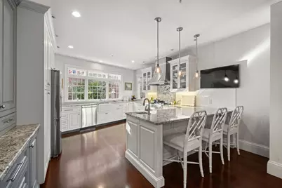 3 Mt Vernon Sq #2, Boston, MA 02108 - Photo 9