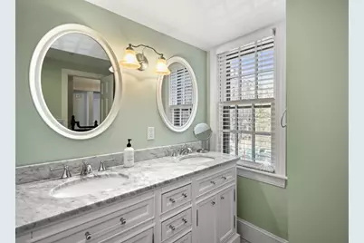 3 Mt Vernon Sq #2, Boston, MA 02108 - Photo 27