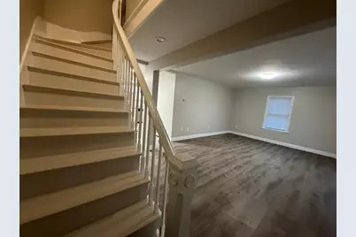 18 Harris St. #1, Webster, MA 01570 - Photo 9