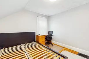 14 Chestnut St, Stoneham, MA 02180 - Photo 17