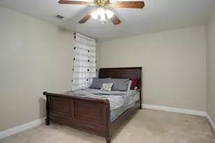 18 Lincoln Ave, Millbury, MA 01527 - Photo 11