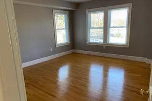 22 Howard St, Melrose, MA 02176 - Photo 9