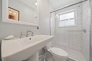 230 Bowen St, Boston, MA 02127 - Photo 9