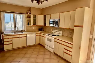 208 Rawson Rd, Brookline, MA 02445 - Photo 7