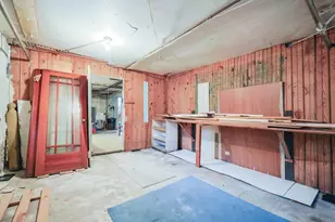 352 Barnes St, Fall River, MA 02723 - Photo 23