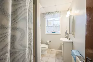 352 Barnes St, Fall River, MA 02723 - Photo 7