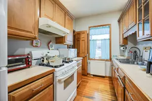 352 Barnes St, Fall River, MA 02723 - Photo 17