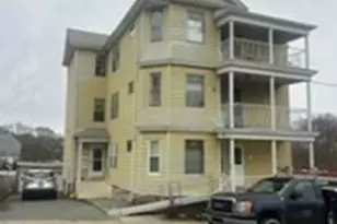 352 Barnes St, Fall River, MA 02723 - Photo 3
