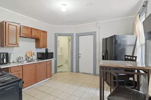 127 Dickinson St, Springfield, MA 01108 - Photo 11