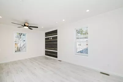 1346 Newport Ave #A-06, Attleboro, MA 02703 - Photo 7
