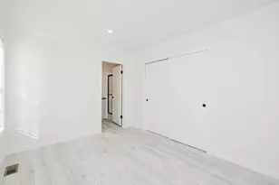 1346 Newport Ave, Attleboro, MA 02703 - Photo 15