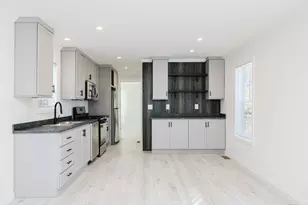 1346 Newport Ave, Attleboro, MA 02703 - Photo 7