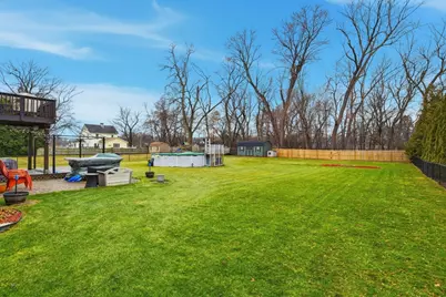 19 Greenwood St, Agawam, MA 01001 - Photo 33