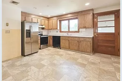 59 Dartmouth #2, Everett, MA 02149 - Photo 3