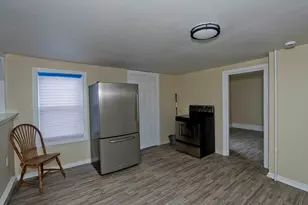 63 Pine St, Holyoke, MA 01040 - Photo 7