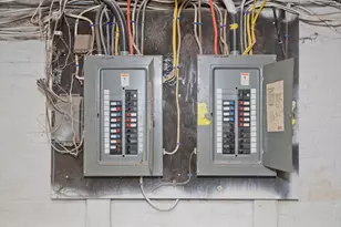 63 Pine St, Holyoke, MA 01040 - Photo 21