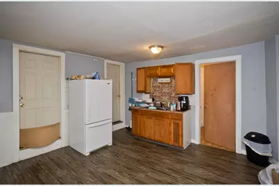 63 Pine St, Holyoke, MA 01040 - Photo 23