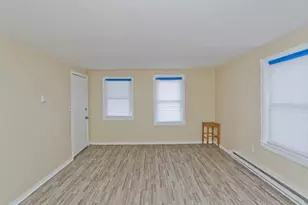 63 Pine St, Holyoke, MA 01040 - Photo 9