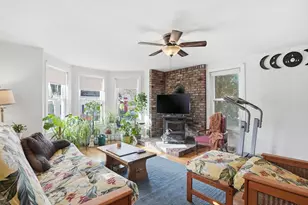 21 Whitman St, Leominster, MA 01453 - Photo 3