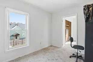 21 Whitman St, Leominster, MA 01453 - Photo 19