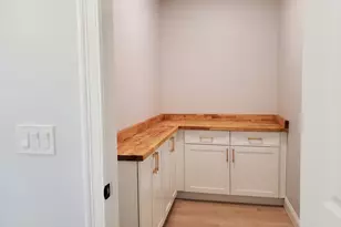 22 Balsam Hl Rd, Ludlow, MA 01056 - Photo 17