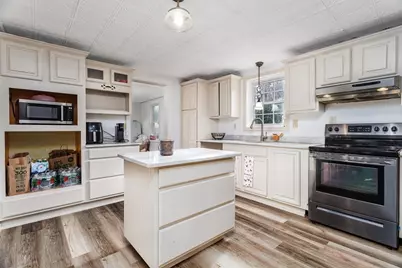 28 Holly Drive, Gardner, MA 01440 - Photo 3