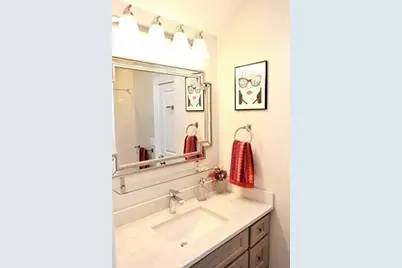 40 Evergreen Ave #1A, Somerville, MA 02145 - Photo 11