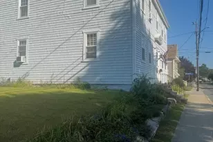 198 Main St, Fairhaven, MA 02719 - Photo 21